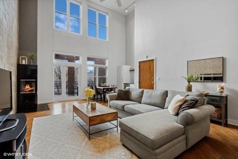 1739 North Clybourn Avenue Chicago IL 60614