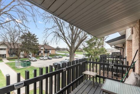 9A Kingery Quarter Willowbrook IL 60527