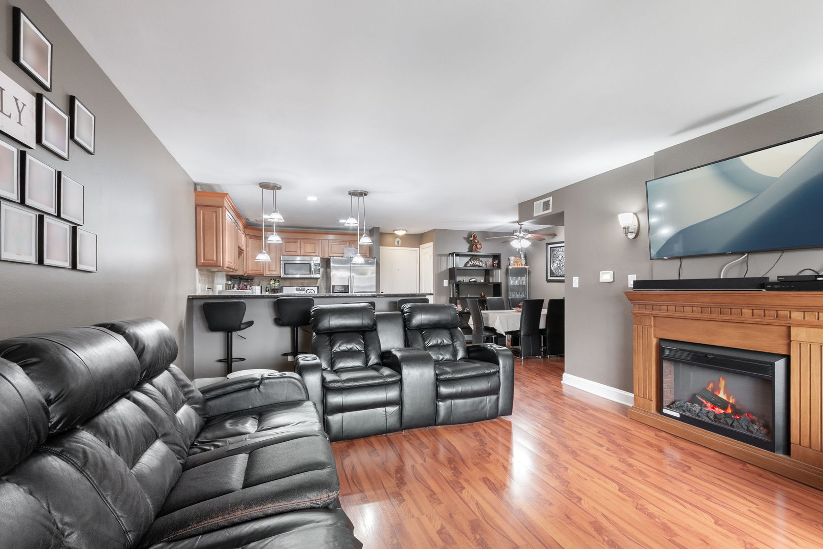 9A Kingery Quarter Willowbrook IL 60527