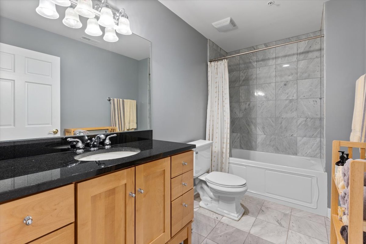 70 East 18th Street Chicago IL 60616