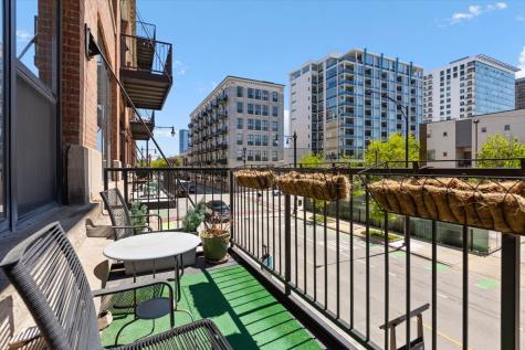 70 East 18th Street Chicago IL 60616