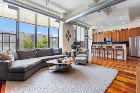 70 East 18th Street Chicago IL 60616