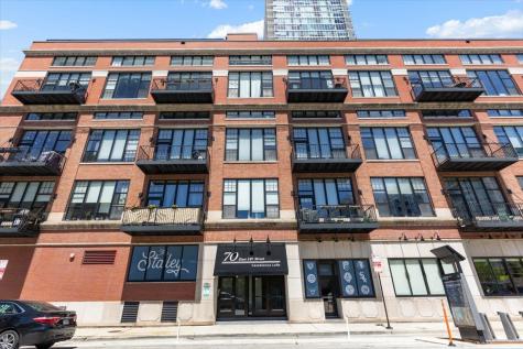 70 East 18th Street Chicago IL 60616