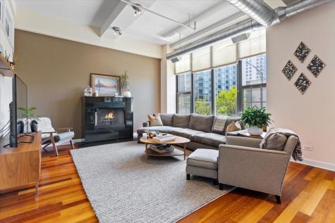 70 East 18th Street Chicago IL 60616
