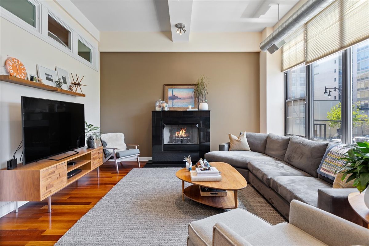 70 East 18th Street Chicago IL 60616
