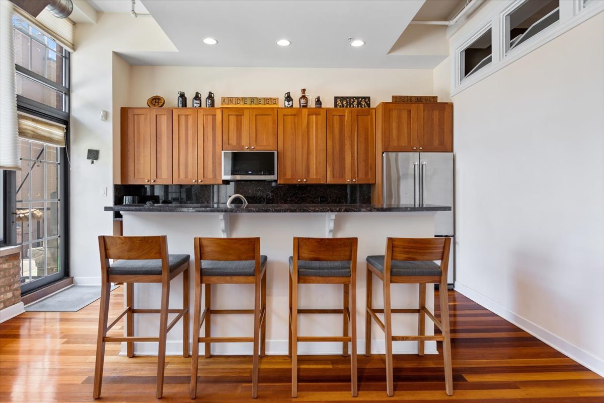 70 East 18th Street Chicago IL 60616