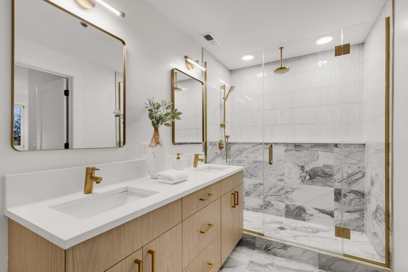 3204 North Kostner Avenue Chicago IL 60641