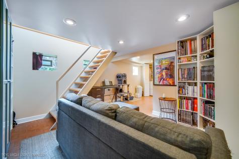 2131 West Highland Avenue Chicago IL 60659