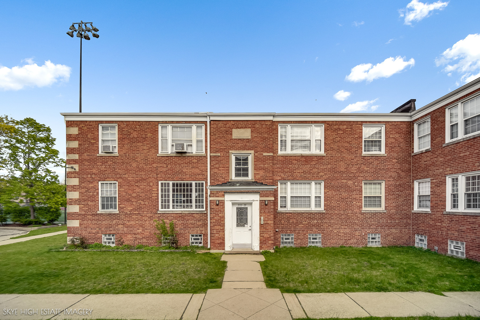 2131 West Highland Avenue Chicago IL 60659