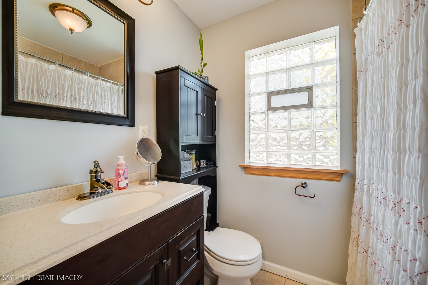 2131 West Highland Avenue Chicago IL 60659