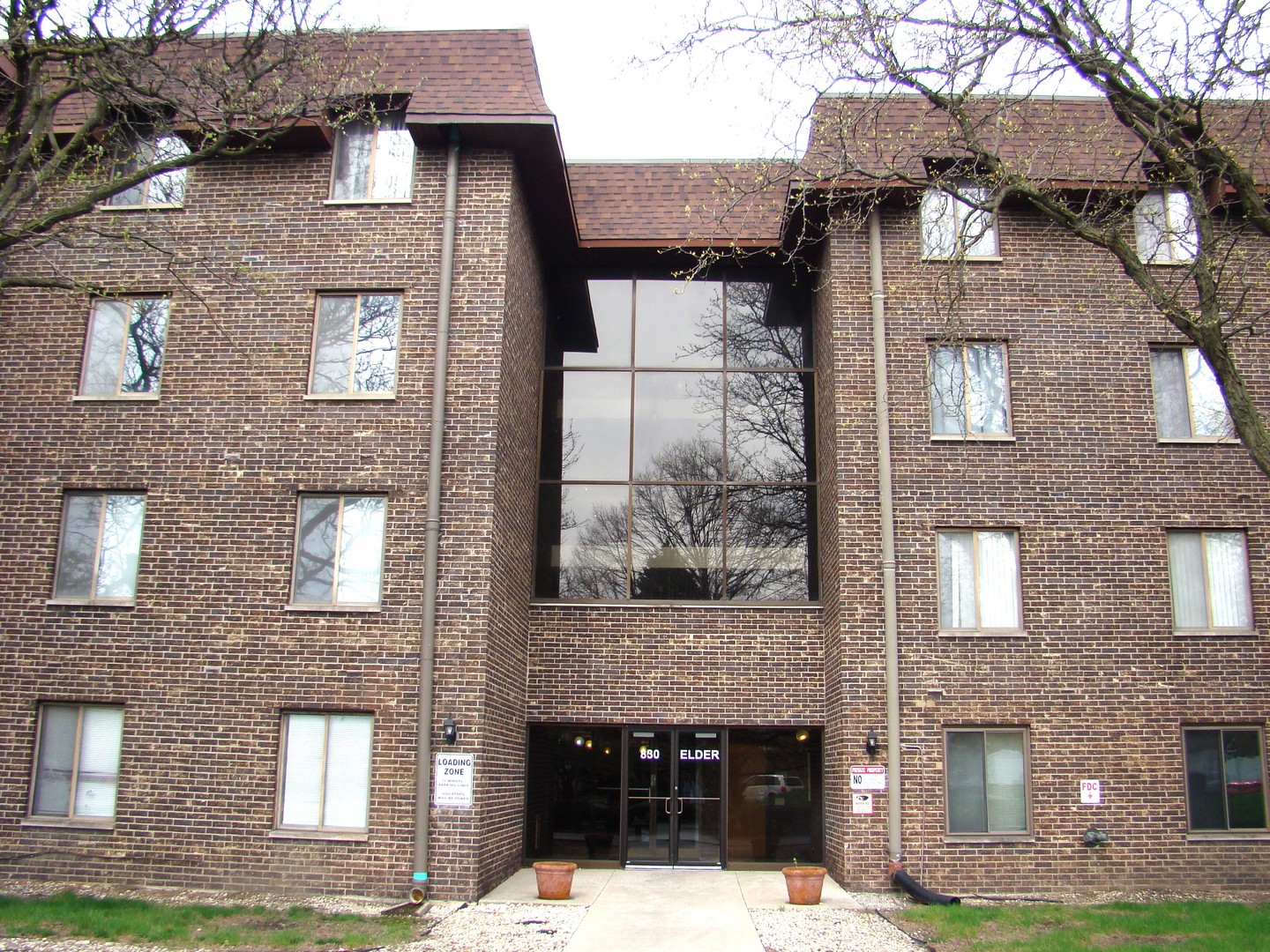830 Elder Road Homewood IL 60430