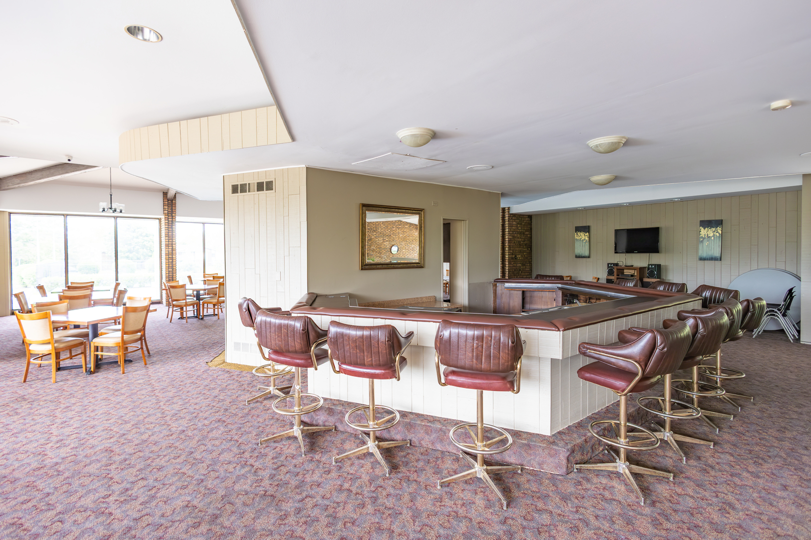 450 Raintree Court Glen Ellyn IL 60137