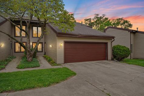 1807 Glenwood Oaks Court Urbana IL 61801