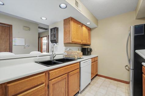1807 Glenwood Oaks Court Urbana IL 61801