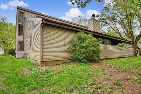 1807 Glenwood Oaks Court Urbana IL 61801