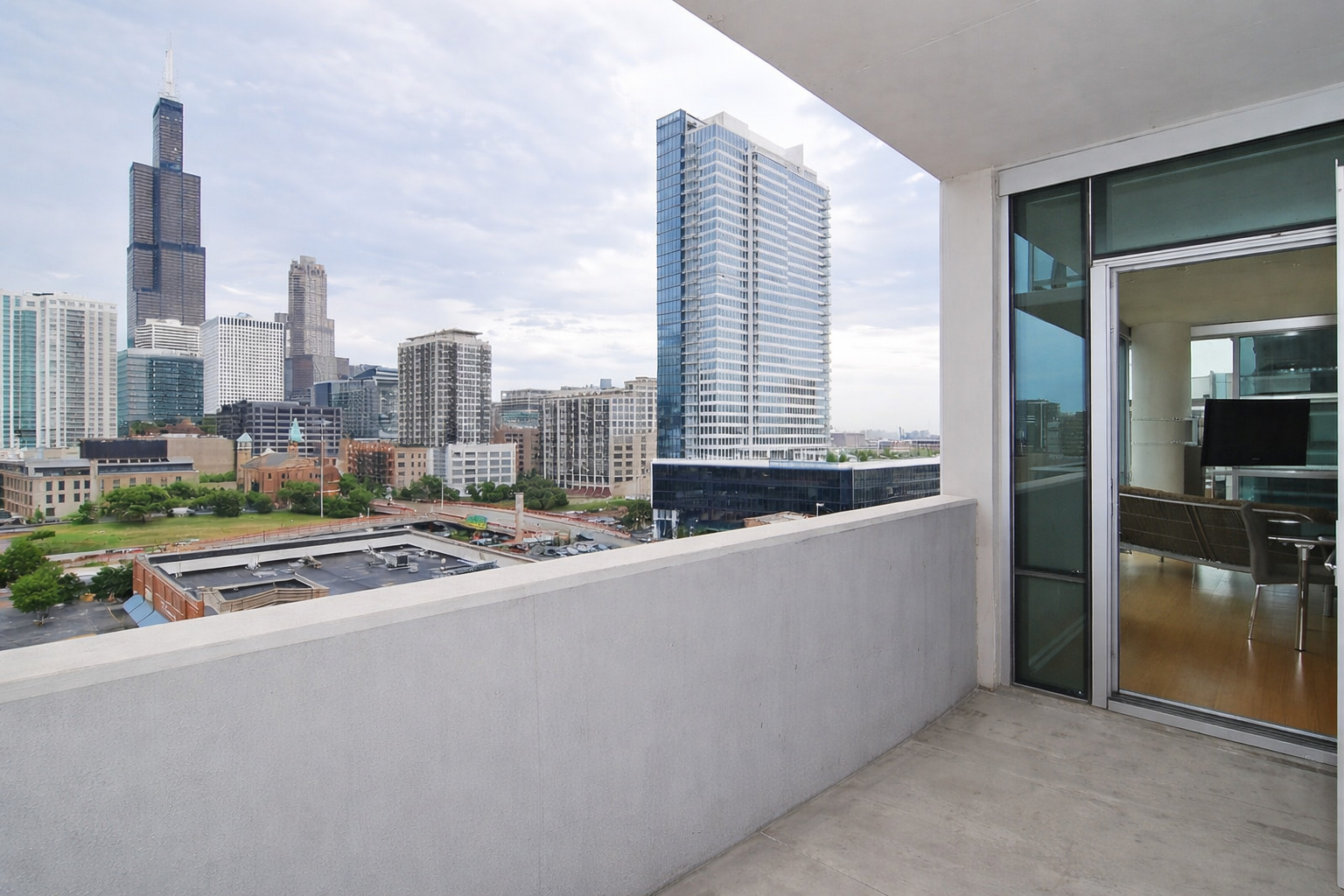 123 South Green Street Chicago IL 60607