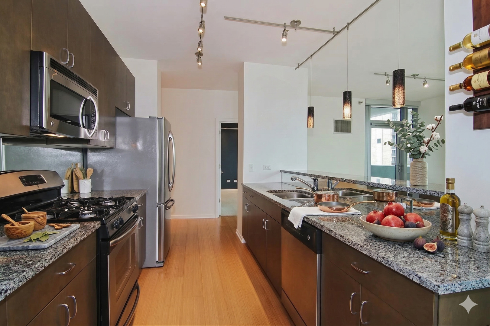 123 South Green Street Chicago IL 60607