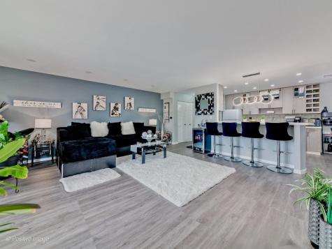 1717 West Crystal Lane Mount Prospect IL 60056