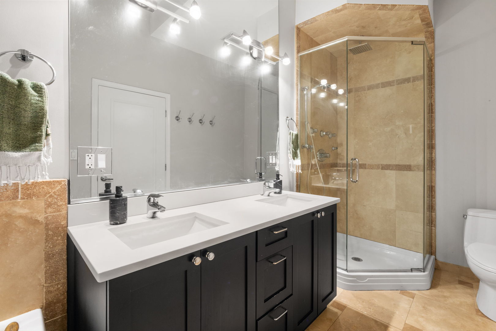 1555 North Wood Street Chicago IL 60622