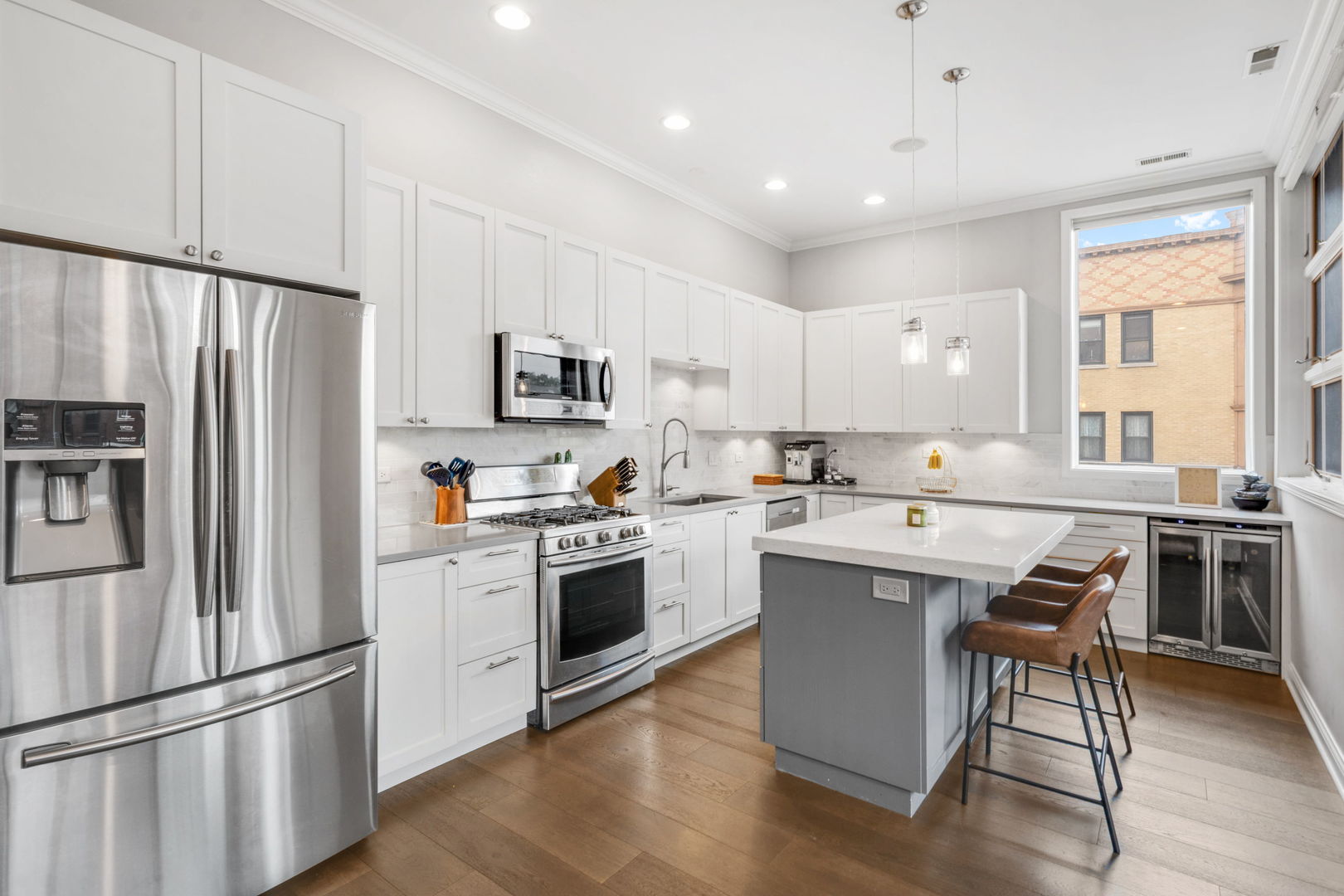 1555 North Wood Street Chicago IL 60622