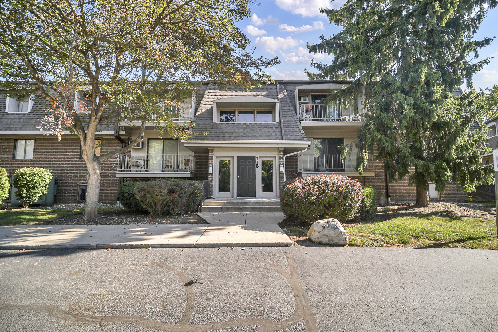 138 East Bailey Road Naperville IL 60565
