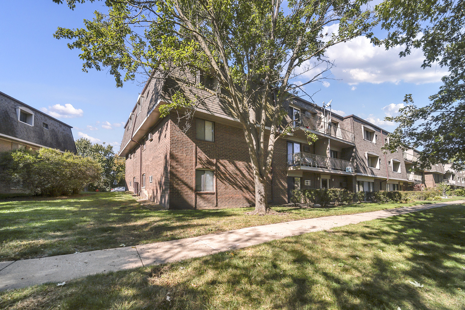 138 East Bailey Road Naperville IL 60565