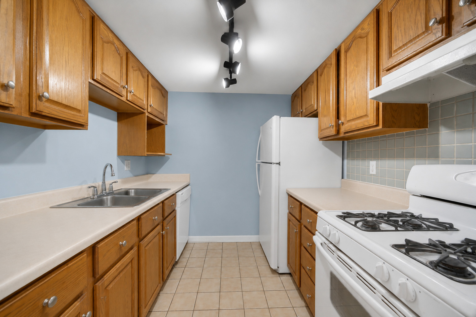 138 East Bailey Road Naperville IL 60565