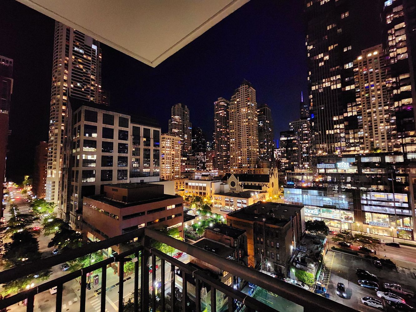 21 West Chestnut Street Chicago IL 60610