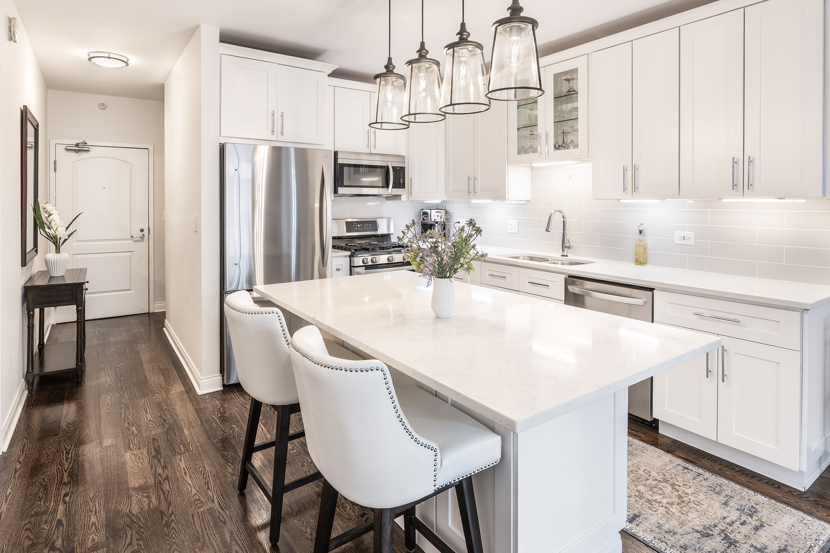 21 West Chestnut Street Chicago IL 60610