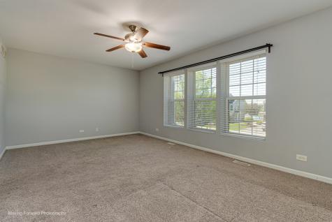656 Hawley Drive Oswego IL 60543