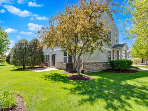 656 Hawley Drive Oswego IL 60543