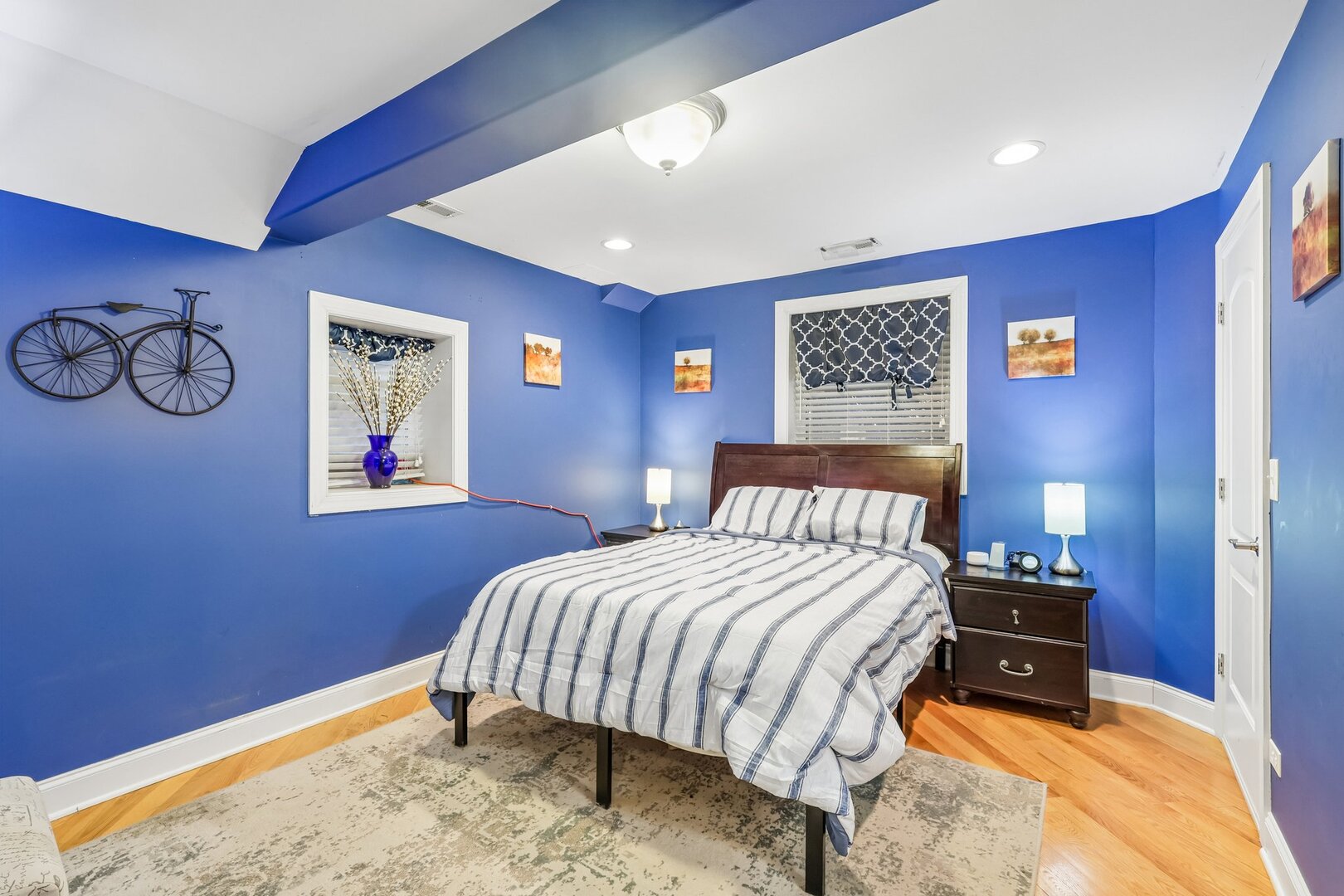 5859 North Glenwood Avenue Chicago IL 60660