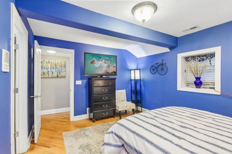 5859 North Glenwood Avenue Chicago IL 60660