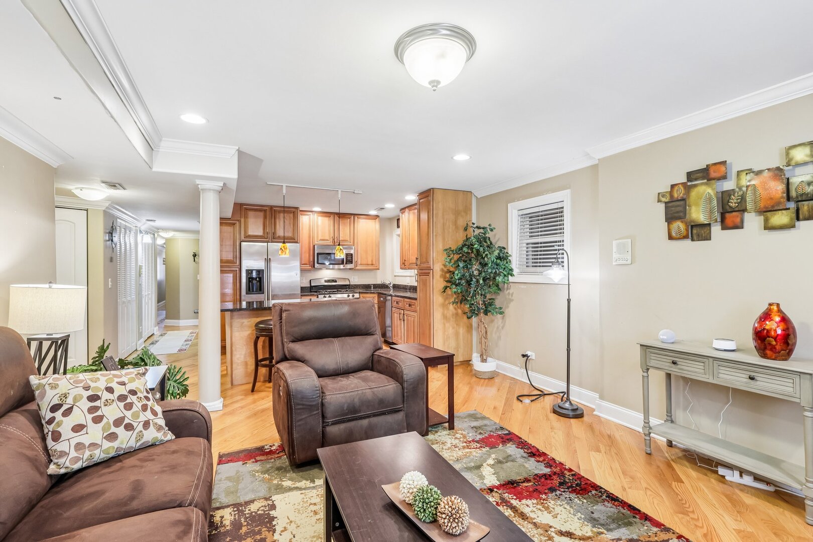 5859 North Glenwood Avenue Chicago IL 60660