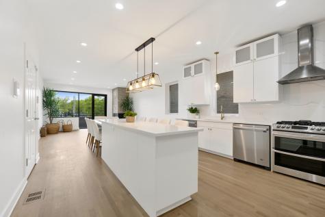 1445 West Grand Avenue Chicago IL 60642
