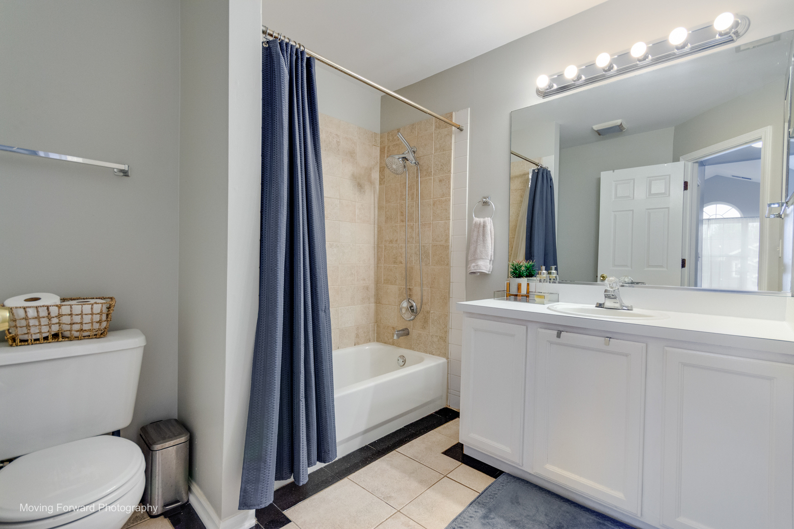 139 East Lake Ridge Drive Glendale Heights IL 60139