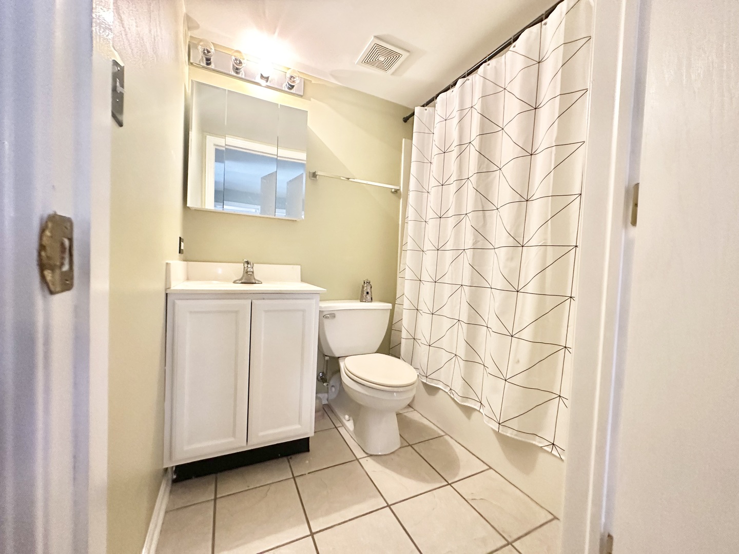 2738 South Wentworth Avenue Chicago IL 60616