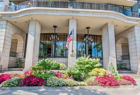 1040 North Lake Shore Drive Chicago IL 60611