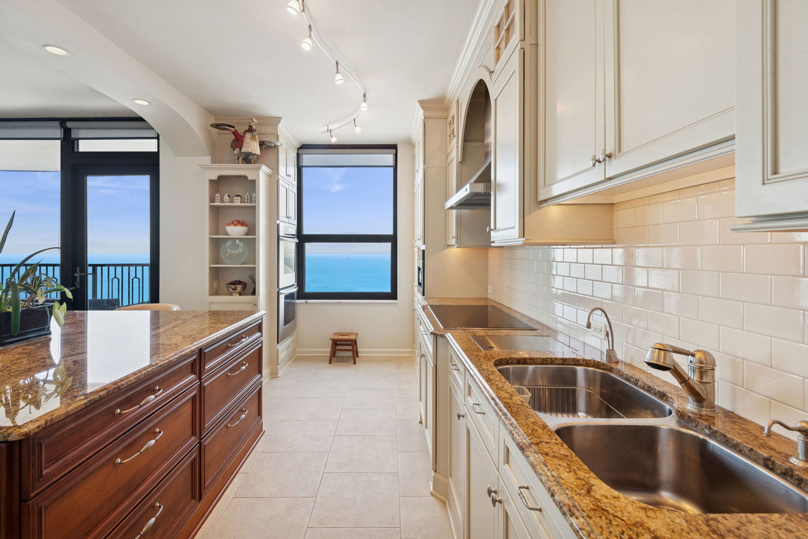 1040 North Lake Shore Drive Chicago IL 60611