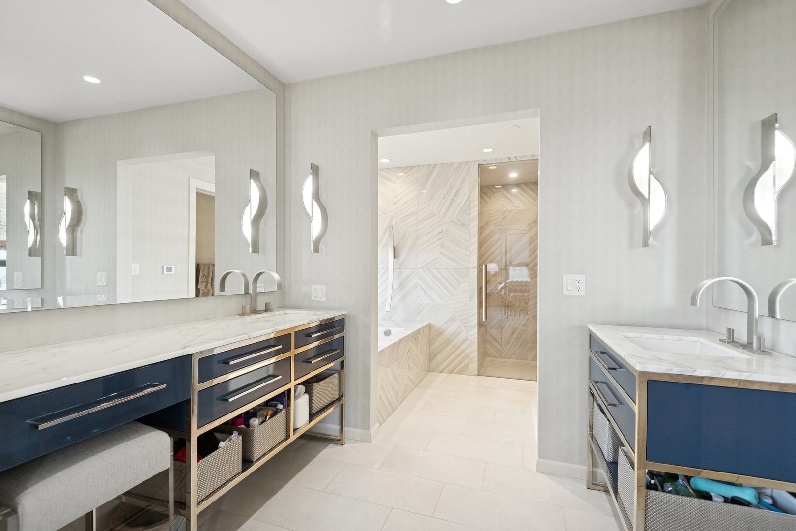 1040 North Lake Shore Drive Chicago IL 60611