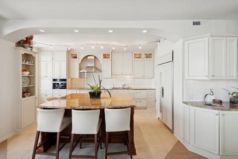 1040 North Lake Shore Drive Chicago IL 60611
