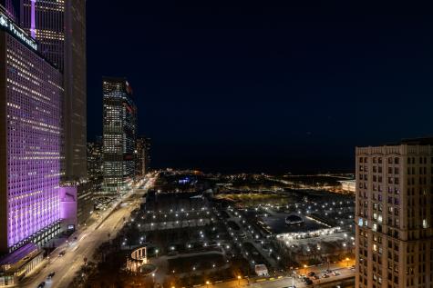 130 North Garland Court Chicago IL 60602