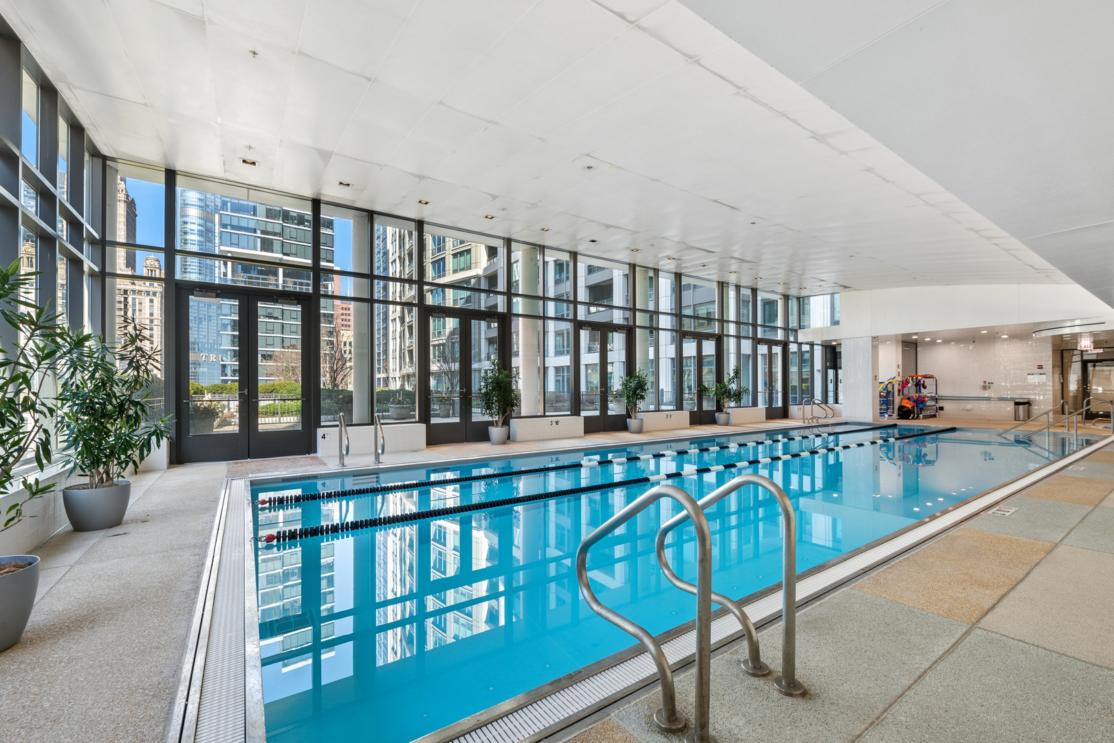130 North Garland Court Chicago IL 60602