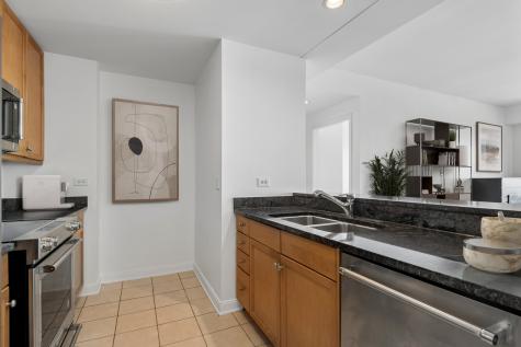 130 North Garland Court Chicago IL 60602