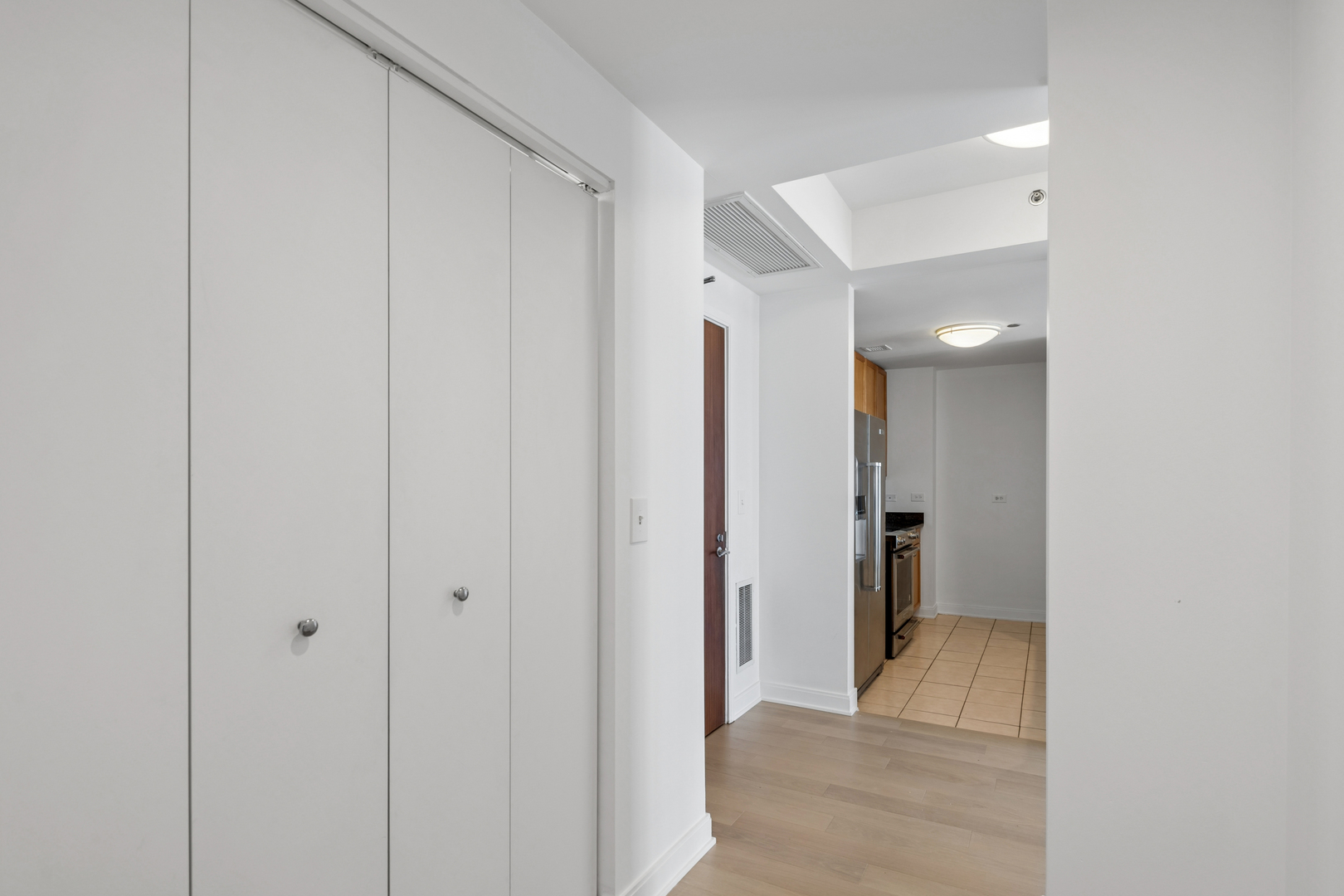 130 North Garland Court Chicago IL 60602