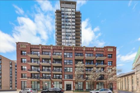 210 South Des Plaines Avenue Chicago IL 60661