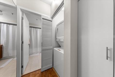 210 South Des Plaines Avenue Chicago IL 60661