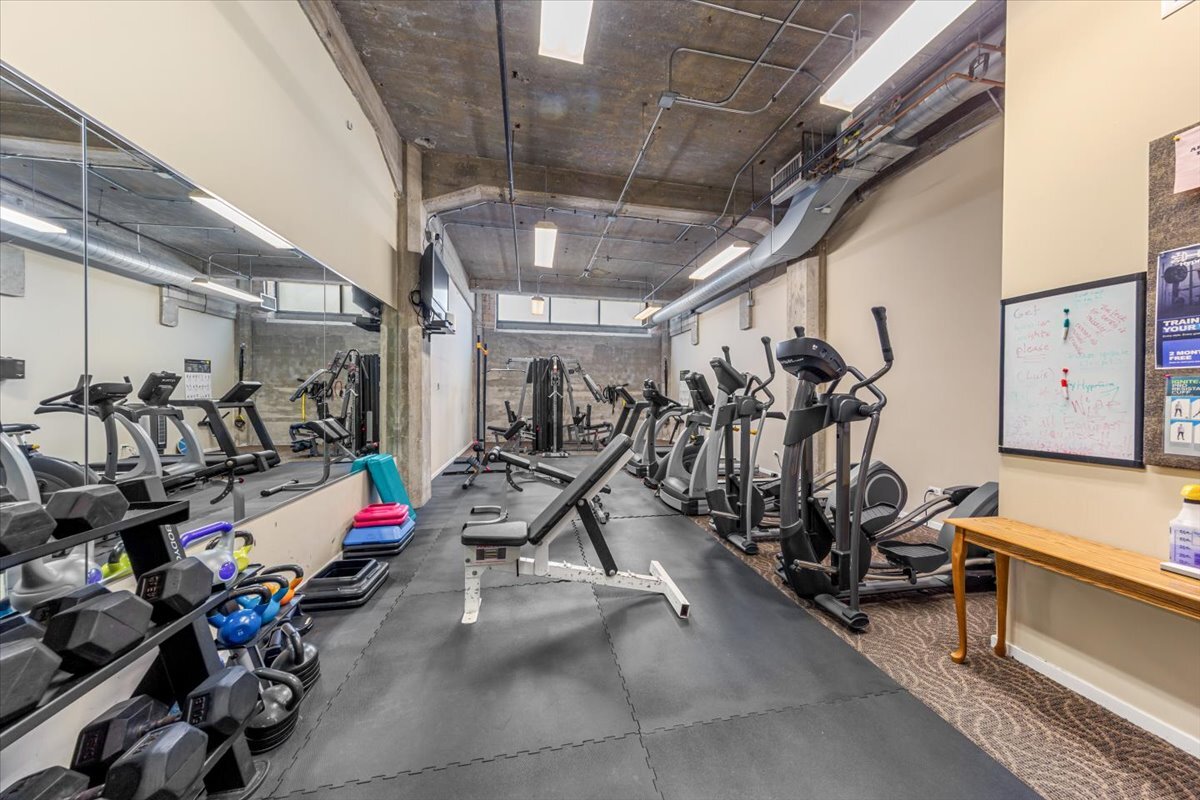 210 South Des Plaines Avenue Chicago IL 60661