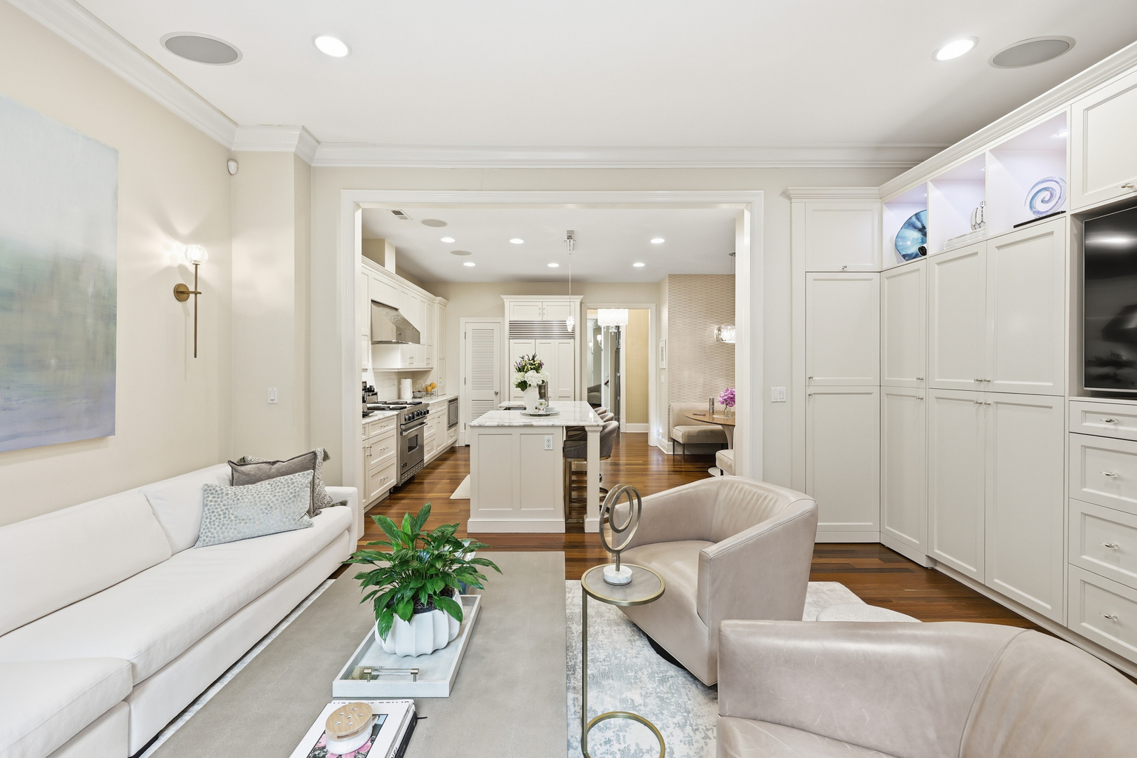 22 East Division Street Chicago IL 60610