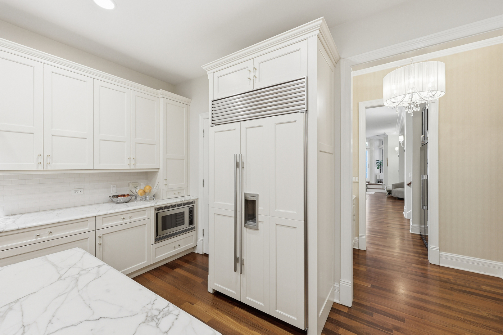 22 East Division Street Chicago IL 60610